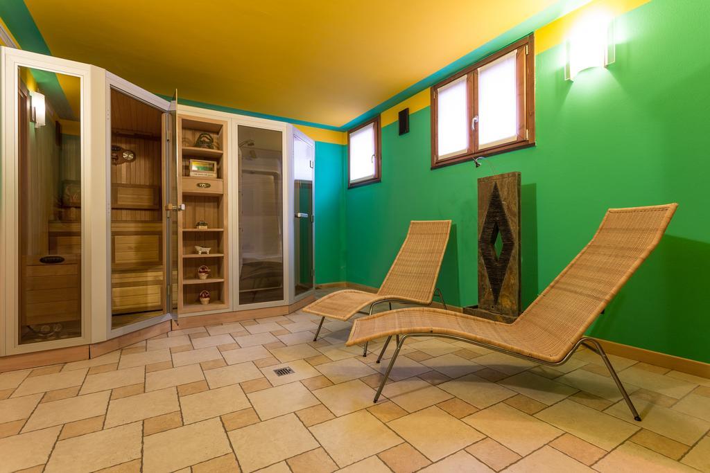 Hotel Arisch أبريكا المظهر الخارجي الصورة