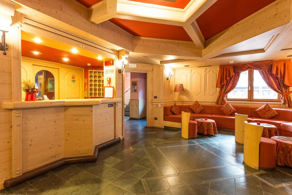 Hotel Arisch أبريكا المظهر الخارجي الصورة