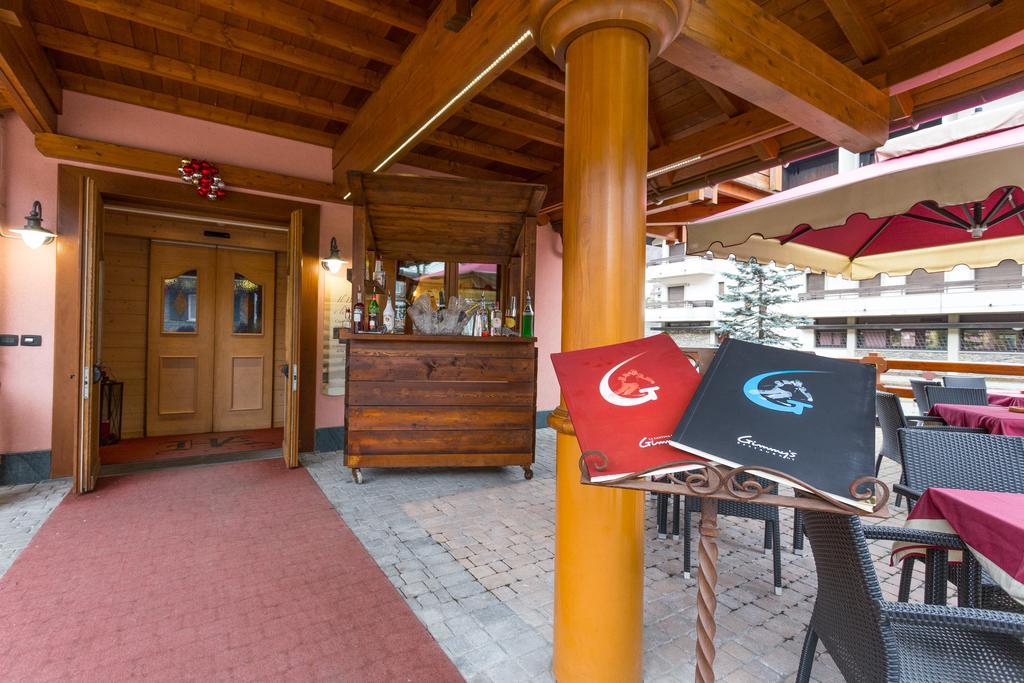Hotel Arisch أبريكا المظهر الخارجي الصورة