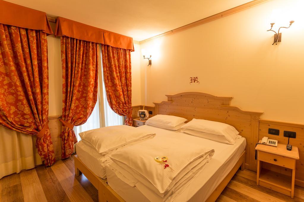 Hotel Arisch أبريكا الغرفة الصورة